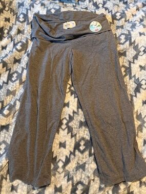 Hollister Gray Fold-Over Waist Capris